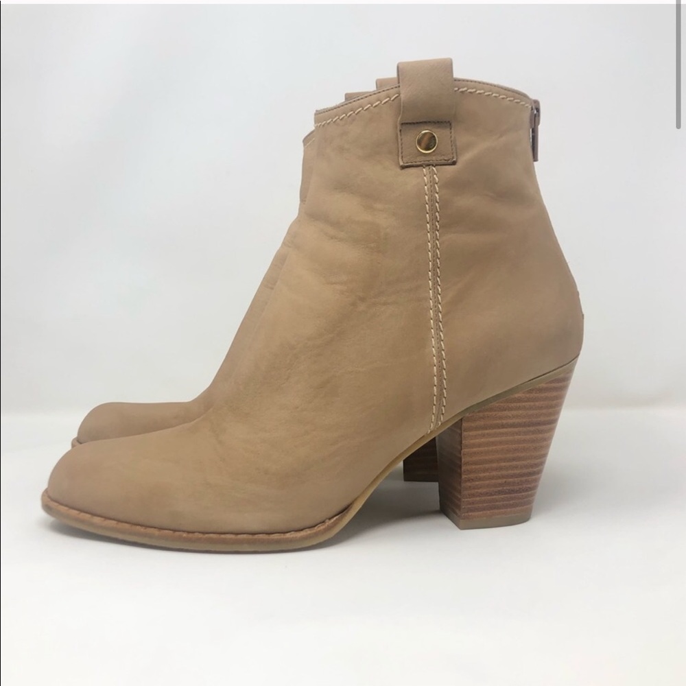 Stuart Weitzman Russell Bromley Tan Nubuck Bootie